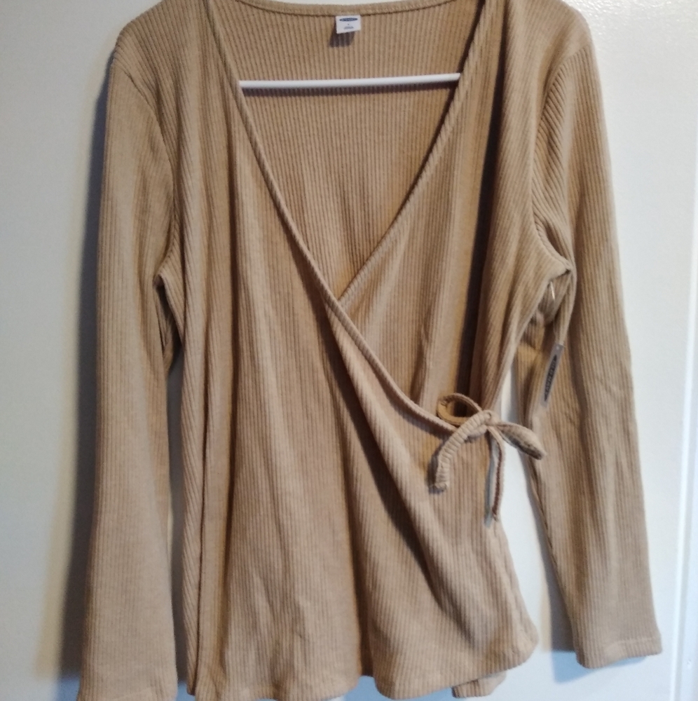 Soft wrap long sleeve shirt